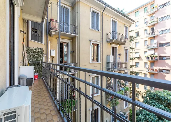 A due passi da Piazza Firenze Apartment Milano, Italia
