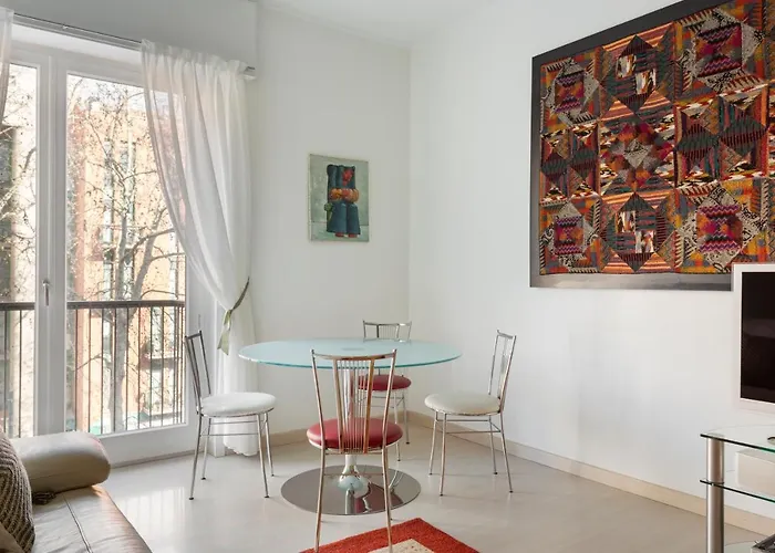 Appartamento Hostmate - Milano - Via Cenisio, Italia
