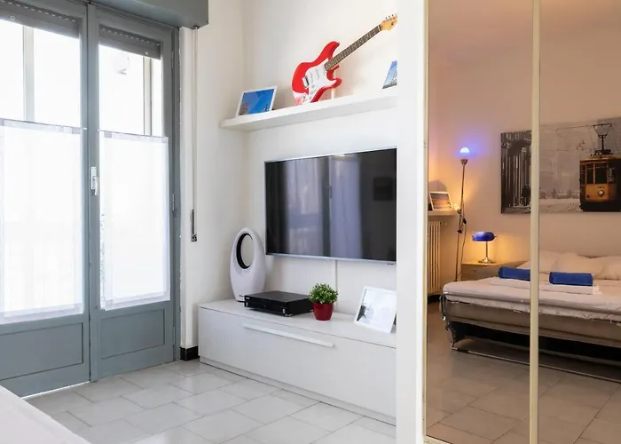 La Veranda - Bright Top Floor Apartment With Views Of The Madonnina Milano, Italia