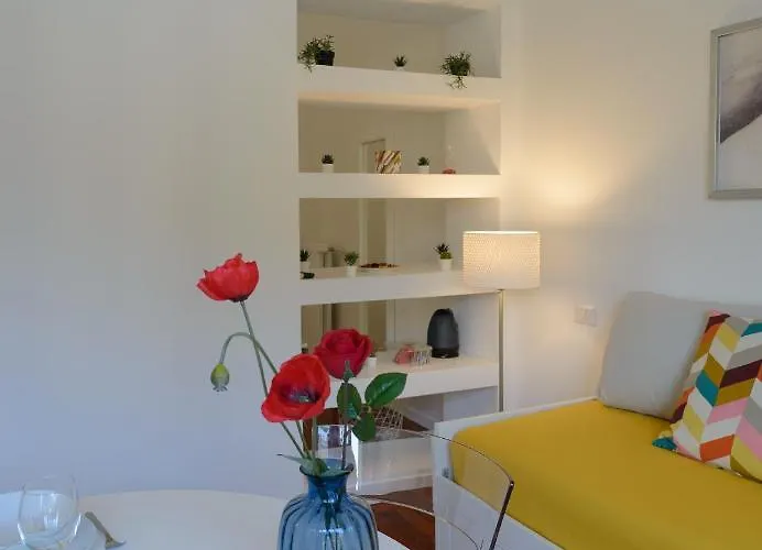Milanoverse Apartment, Itália