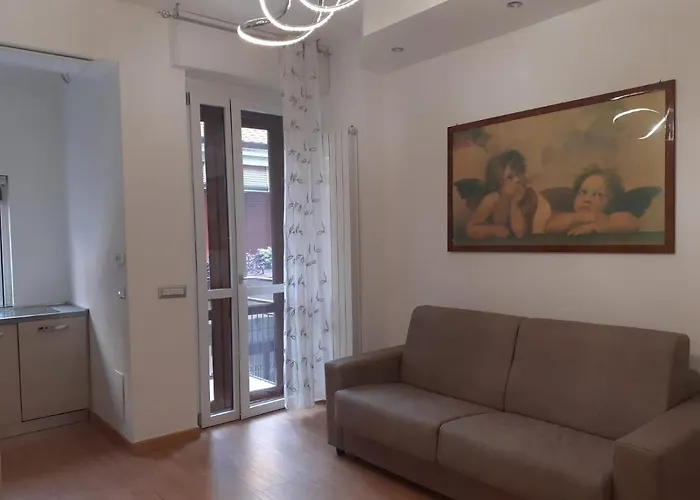 n&ghomesweethome RaffaelloElegante appartamento ideale casa vacanze affari Milano, Italia