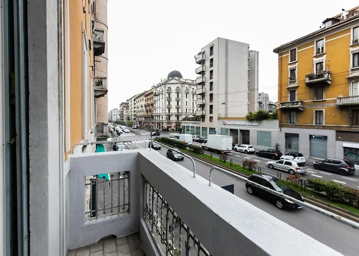 Luxury Nolo Apartment - Subway 100Mt Milano, Italia