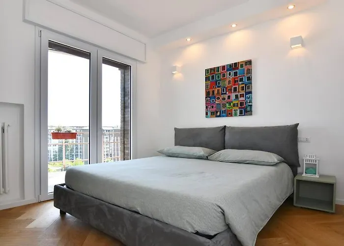 Appartamento Luminoso Bilocale Con Terrazzino Milano, Italia