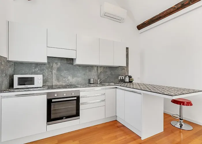 Apartamento Cosmopolitan Loft Nel Centro Di Milano, Via Sottocorno, Italia