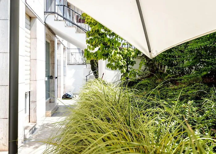 Mico Citylife Luxuryflat, 100M Metro Milano, Italia