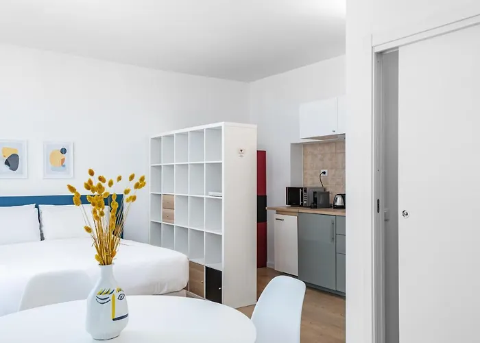 RELSTAY - Porta Romana - Large Studio Milano, Italia