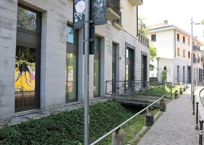 Апартаменти Michelangelo Navigli Loft Experience - Via Magolfa Мілан, Італія