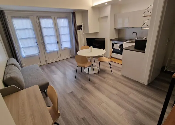 Cozy Apartment Milano Affori M3, Italia