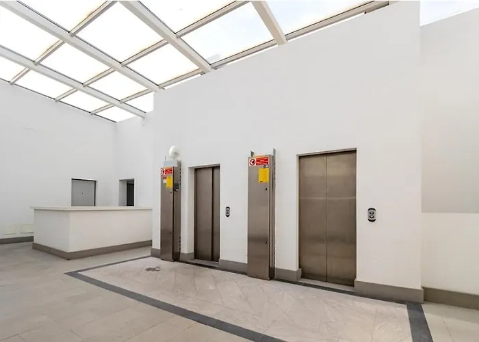 Lux Apartment 2 Milano Metro M2, Італія