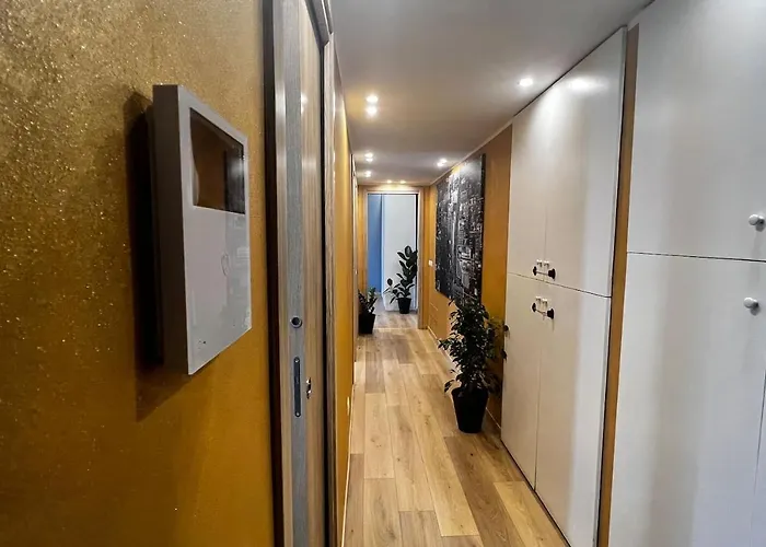 Appartamento Prestigioso Trilocale Sui Navigli con A/C&Wi-Fi Milano, Italia