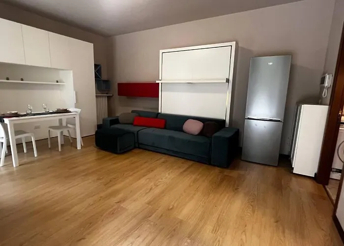 Urban House - Comfy Flat Navigli Milan Center Apartamento, Itália