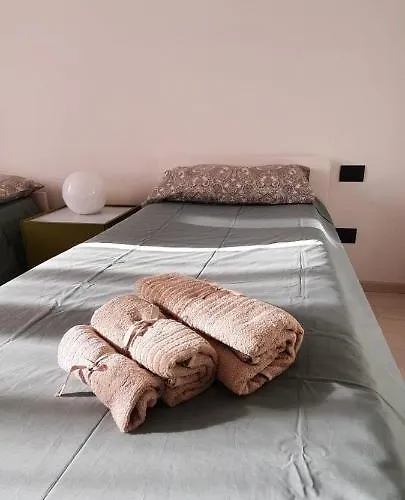 Intero Appartamento Lgbtq+ Zona Loreto Milano, Italia