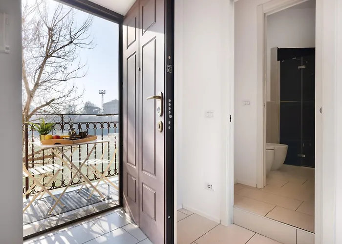 Ferienwohnung Nam House & Posto Auto Mailand, Italien