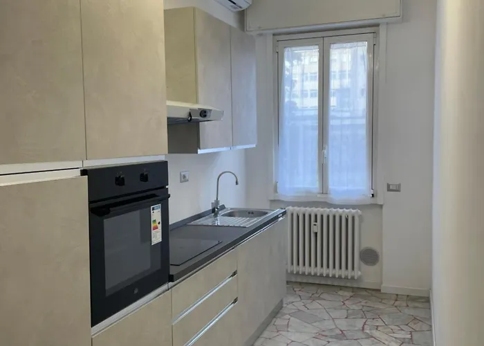 Ilaria San siro fiera Milan apartment, Italia