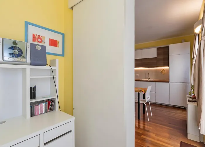 Xenia Apartments - Cozy Studio 10 Min From Linate Milano, Italia