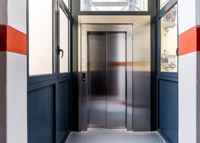 Luxury Apartment - Near Stazione Centrale Milán, Italia
