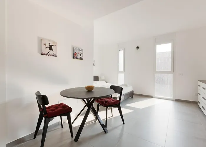 Udine M2 - Bright&cozy studio Milano, Italia