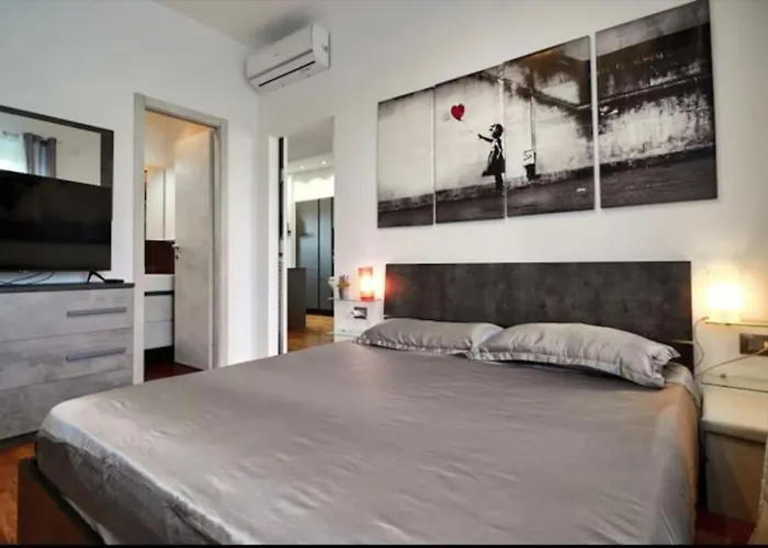 City Life Milan Apartment - Wi-Fi & Smart Tv, Włochy