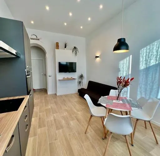 Angelina'S Home - Milano Bovisa, Italia