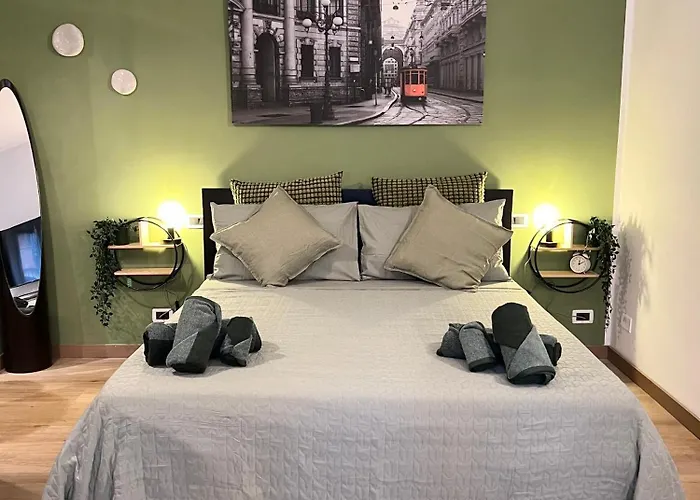 La Bella Milano Charme Apartment 3 Km Away From Duomo/ Netflix & Wi-Fi Included, Italien