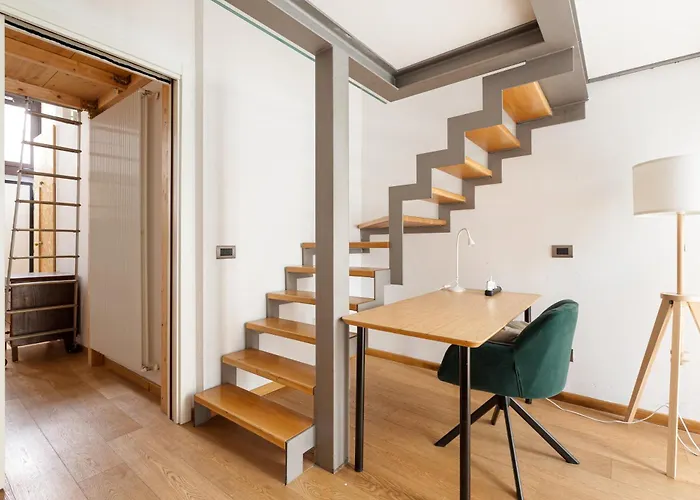 Apartment On 2 Levels Milan-Crocetta M3!, Italia