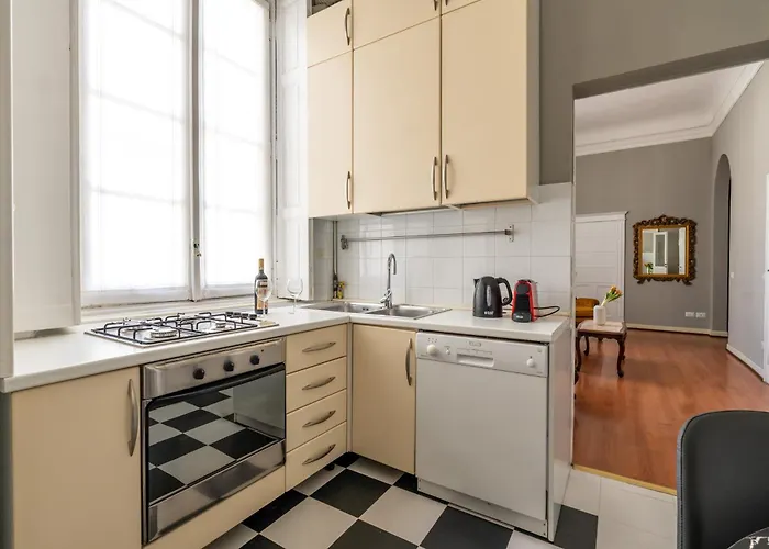 Nerino House, Elegante e tranquillo appartamento a 5 minuti dal Duomo Milano, Italia