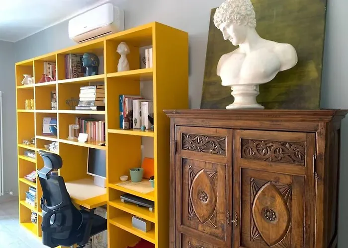 Art&Design Close To Bocconi University Mailand, Italien