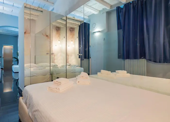 Xenia Apartments - Central studio apartment in Duomo Milano, Italia