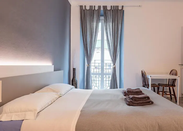 Guest Planet - 18 Suite Home Milano, Italia