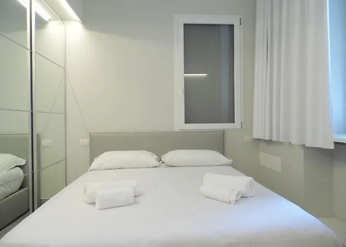 Isola Apartment Pastrengo Milán, Italia