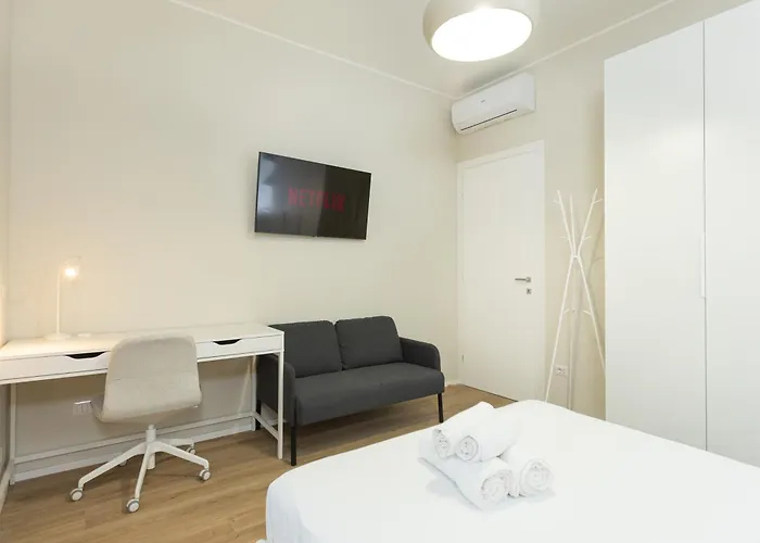 Dreams Exclusive Apartments With Terrace - Free Parking - M1 Station - Near Center Mailand, Italien