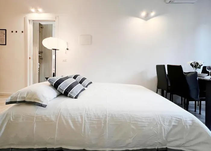 20 Min Duomo - Modern Apartment Milano, Italia