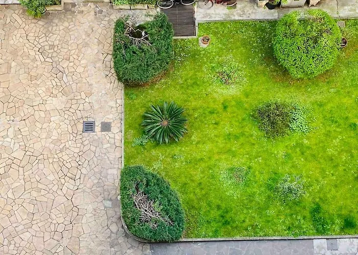 Boutique Artistic Apartment Near Bocconi & Navigli Milano, Italia