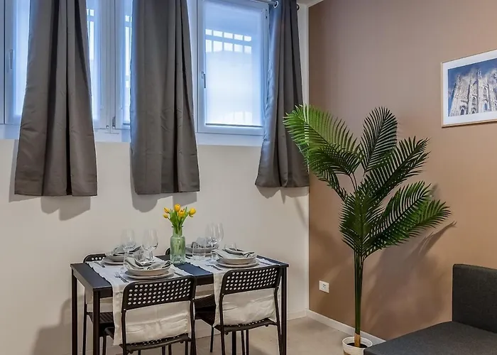 Appartamento Authentic Private Flat 2 Min From Navigli Milano, Italia