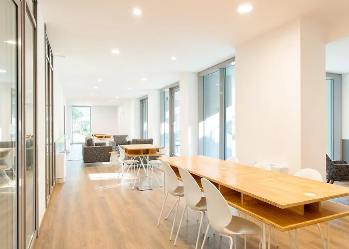 Green Living With Terrace & Garage By Ndp Rent Milano, Italia