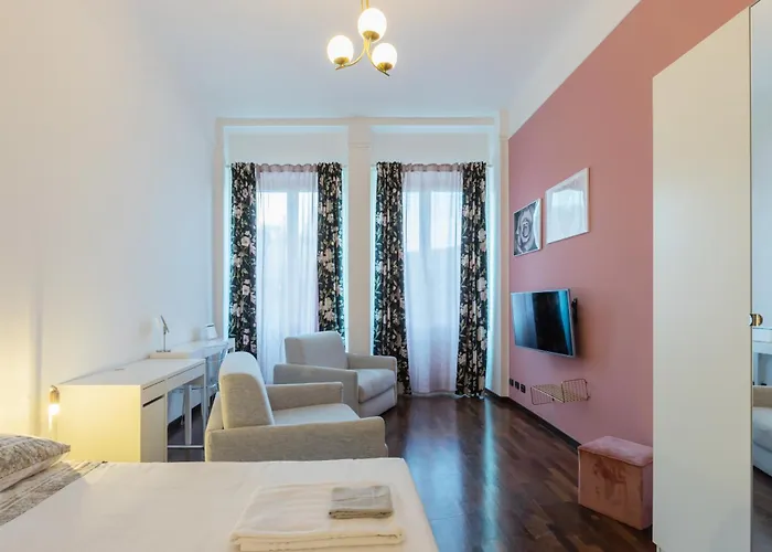 Appartamento DUOMO VIEW - 2 min from Duomo Amazing location Milano, Italia