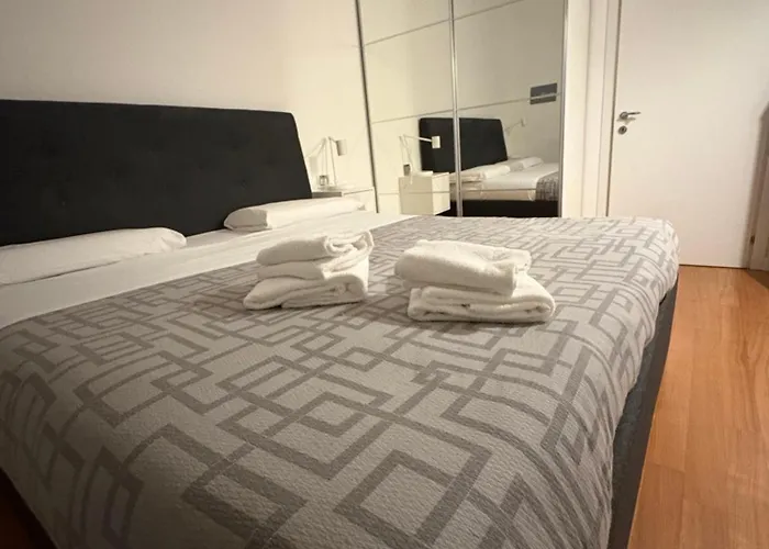Votre Maison A Milan, Italy