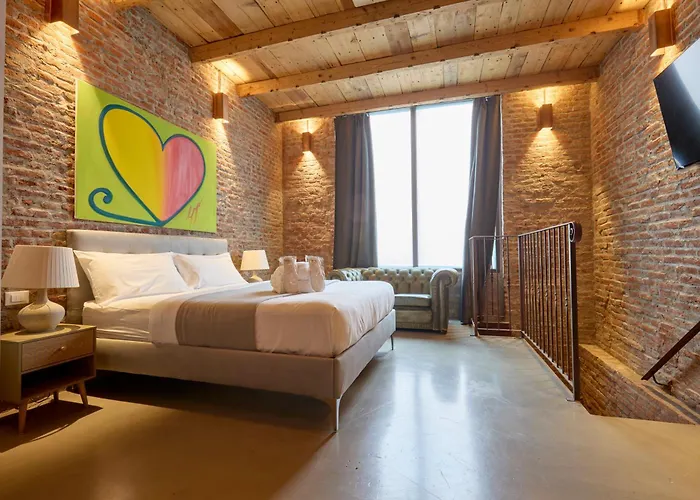Emme Loft I Flower Moon - Boutique Loft With Jacuzzi Milán, Italia