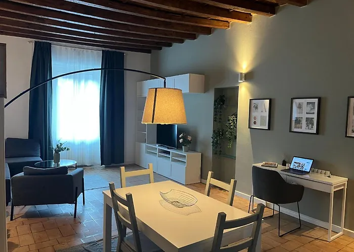 Navigli Darsena - Luxury Apartment With Balcony Milán, Italia