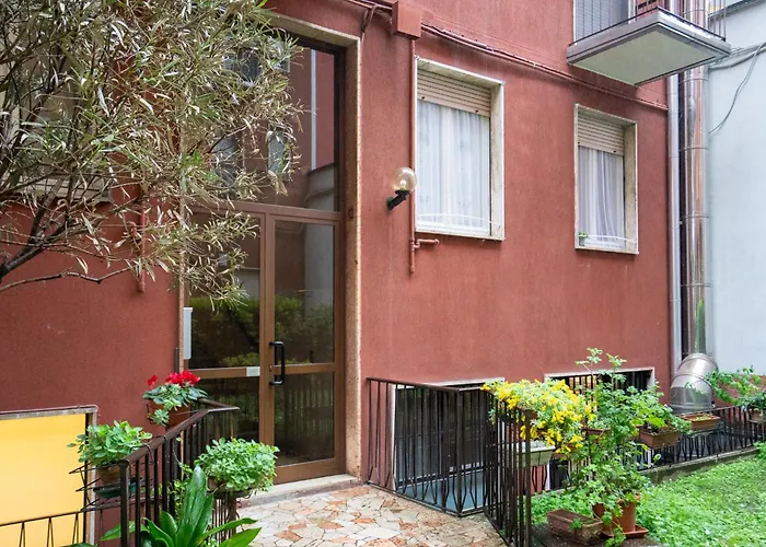 Arco Apartments Deluxe Milano, Italia