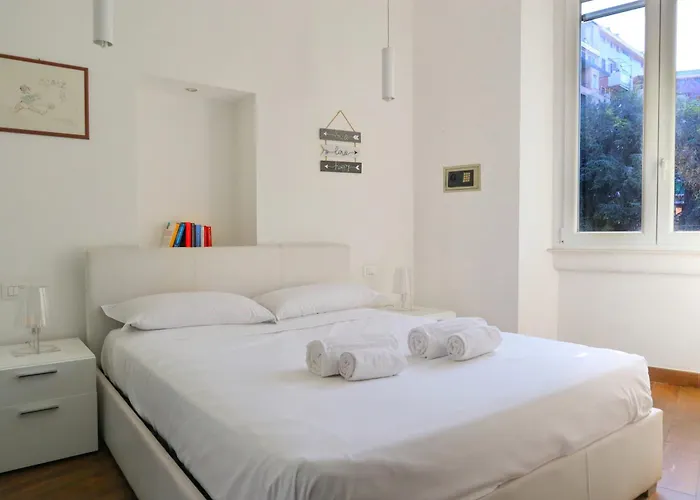 Boule Home Porta Romana Milano, Italia