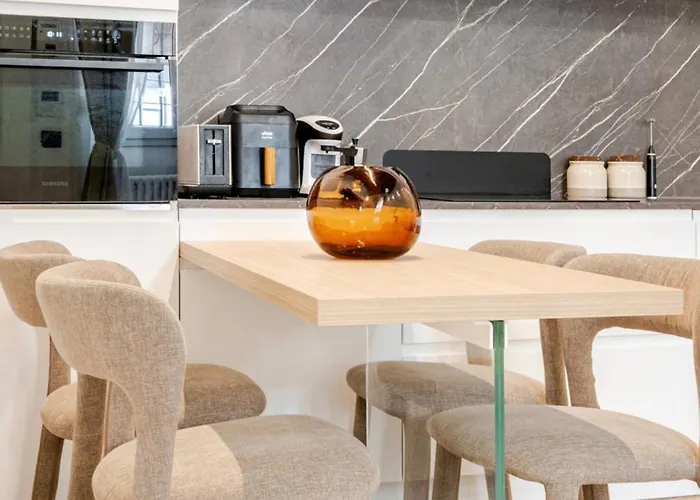 Elegant City Apartment - Milano Centro, Italia