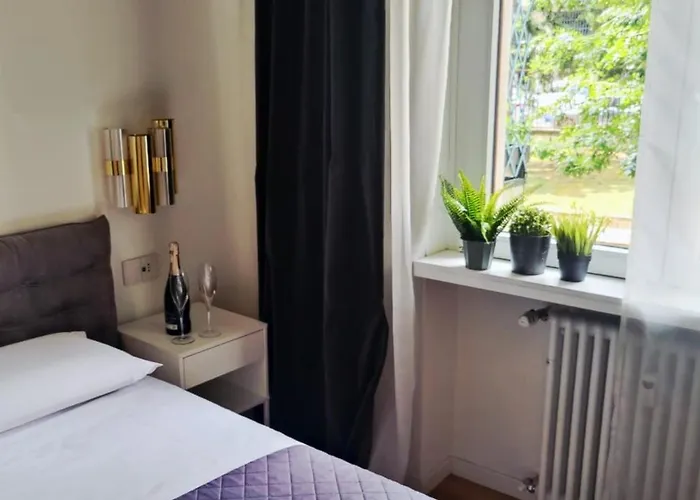 Cozy Apartment Between Sempione, City Life And Mico ! Milano, Italia