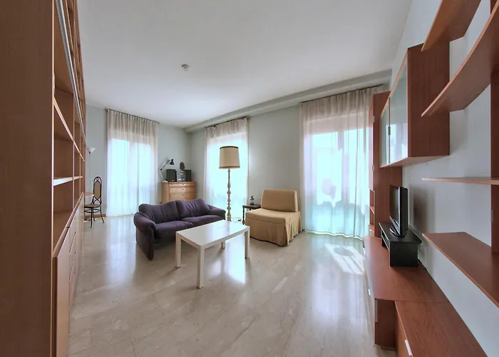 Milan Apartment Rental, Olaszország