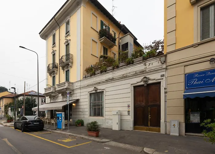 Milano Amendola- Cozy Apt On 2 Levels, Italia
