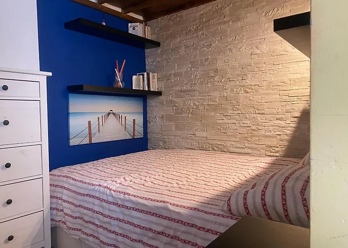 Casa Giovanni Milán, Italia