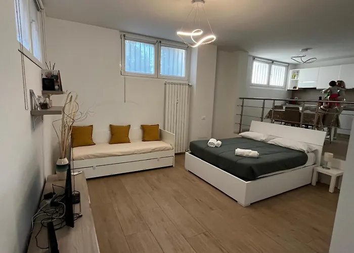 Appartamento Loft moderno a Milano, Italia