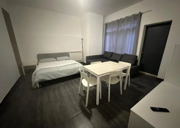 TREND APARTMENTS vicio la metro Maciacchini APPARTAMENTI MODERNI WI FI GRATUITO NUOVA GESTIONE Milán, Italia