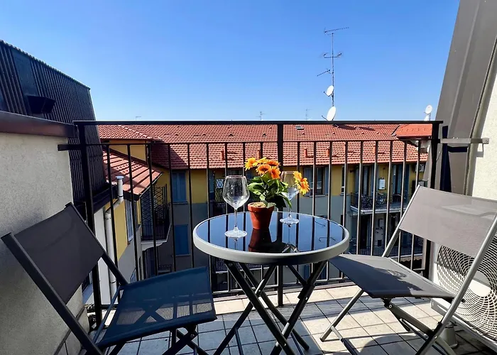 Appartamento BIG Mansarda Goldoni - Duomo M4 Lin Airport Milano, Italia