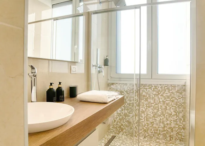 Corso Vittorio Emanuele GrandSuite - Best position in Milan next to Duomo, Italia